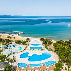 Курортный комплекс Zaton, Нин